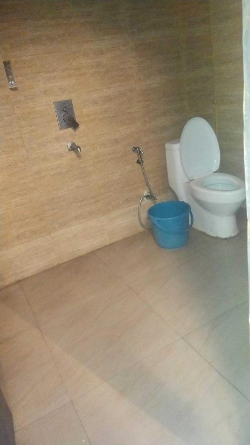 Hotel O Kl Khari Near Ashoka Park Mein Metro Ню Делхи Екстериор снимка